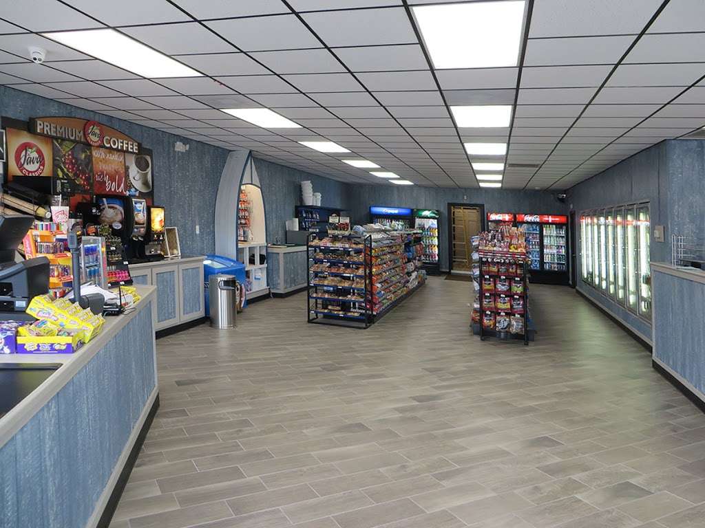 Hunters Landing at The Cove Convenience Store | 6320 Belmont Rd, Mineral, VA 23117, USA | Phone: (540) 854-7007