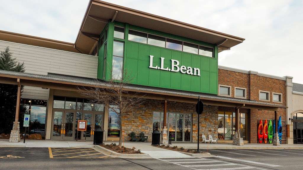 L.L. Bean | 100 W Higgins Rd, South Barrington, IL 60010, USA | Phone: (888) 552-5548