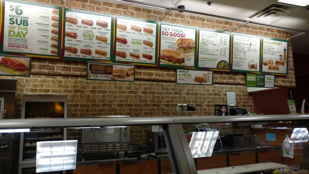 Subway | 320 Suburban Dr, Newark, DE 19711, USA | Phone: (302) 533-5301