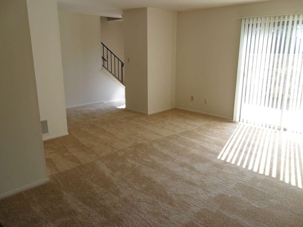 Village Square Apartments | 100 Tonto Trail, Lafayette, IN 47905, USA | Phone: (765) 447-0811