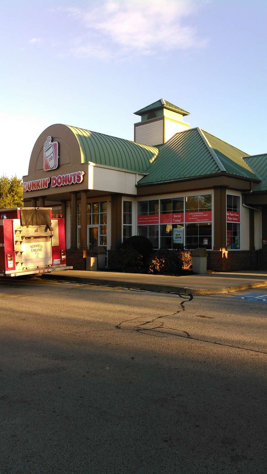 Dunkin | 2117 Washington St, Hanover, MA 02339, USA | Phone: (781) 659-7400