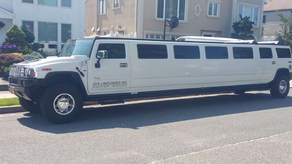 JDs Limousines/party bus service | 5952, 3623 Lorrie Dr, Oceanside, NY 11572, USA | Phone: (516) 849-6420