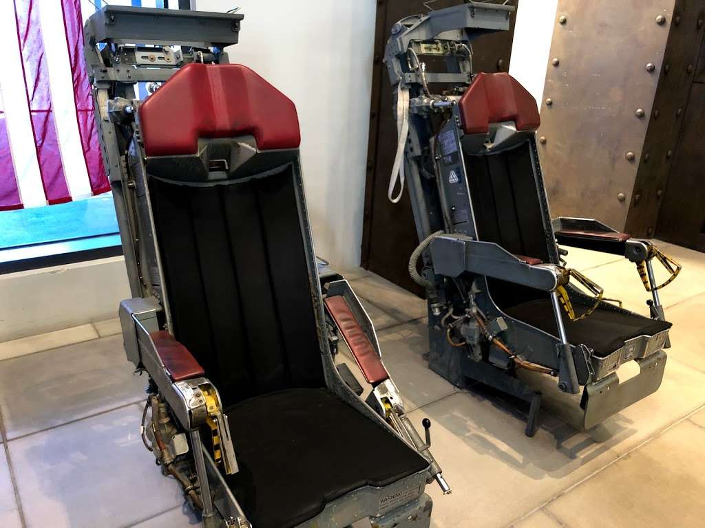 Oakley Walk-in Warranty | 1 Icon, Foothill Ranch, CA 92610, USA