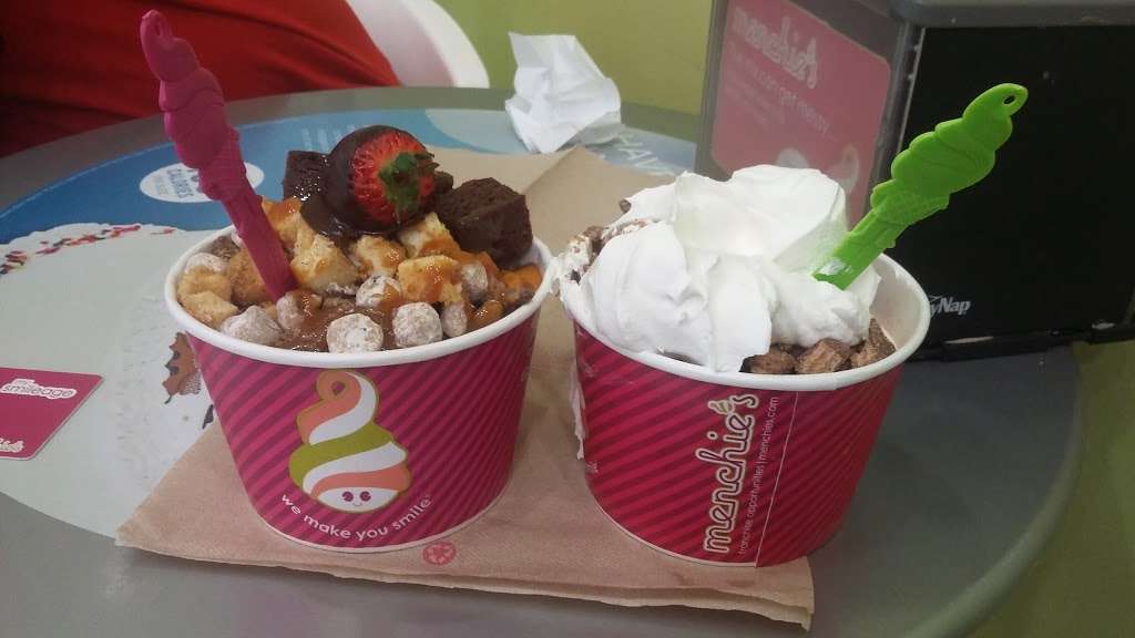 Menchies Frozen Yogurt (HEB Spring Market) | 2129 Farm to Market 2920 Suite 280, Spring, TX 77388, USA | Phone: (281) 528-9100