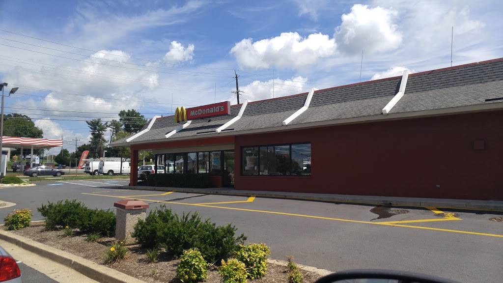 McDonalds | 7200 Muncaster Mill Rd, Derwood, MD 20855, USA | Phone: (301) 947-4205