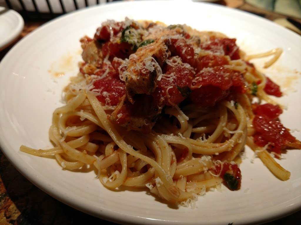 Carrabbas Italian Grill | 17007 N Scottsdale Rd, Scottsdale, AZ 85255, USA | Phone: (480) 948-8881