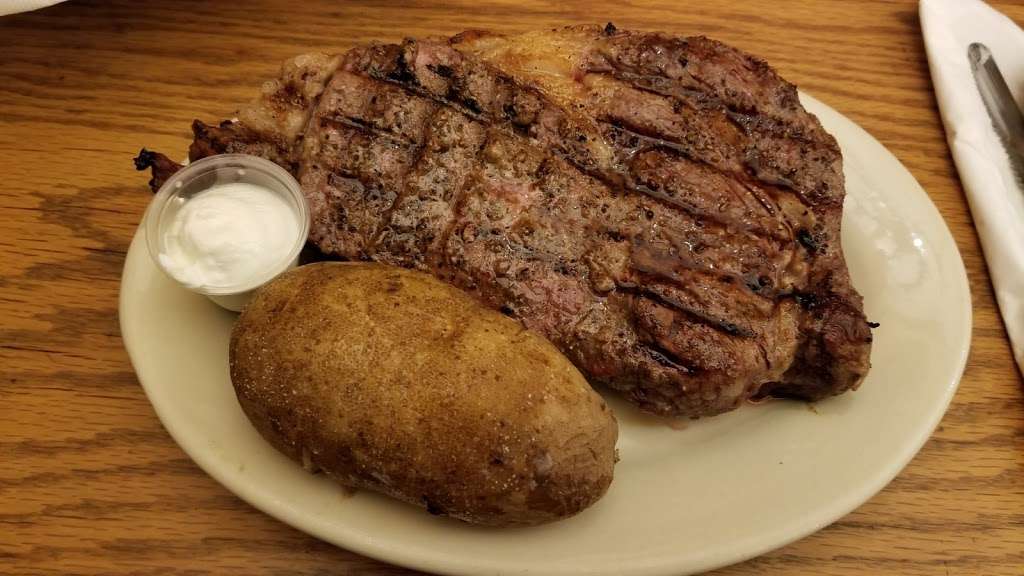 Bynums Steakhouse | 25 Sunnyside Drive, Martinsville, IN 46151, USA | Phone: (765) 342-4398