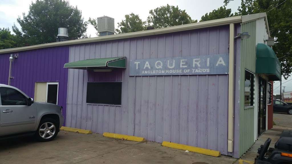 AHOT Taqueria | 500 W Mulberry St, Angleton, TX 77515, USA | Phone: (979) 848-2240