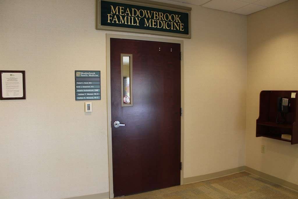 WellSpan Family Medicine - Meadowbrook | 337 W Main St #100, Leola, PA 17540, USA | Phone: (717) 656-6122