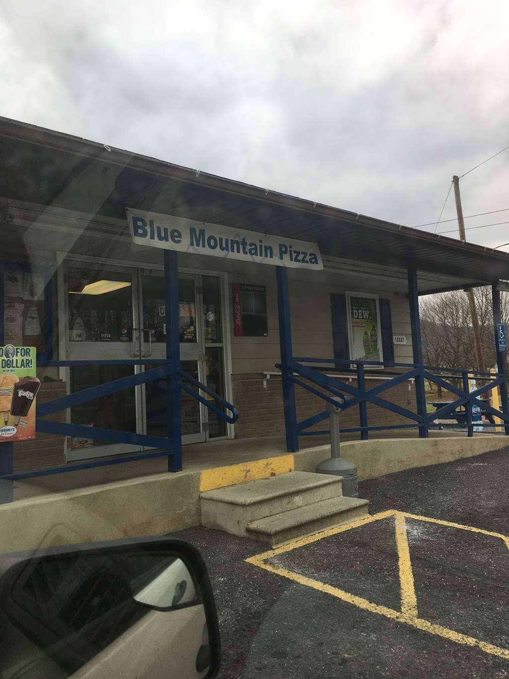 Blue Mountain Pizza & Subs llc | 13387 Cumberland Hwy, Orrstown, PA 17244, USA | Phone: (717) 532-2458