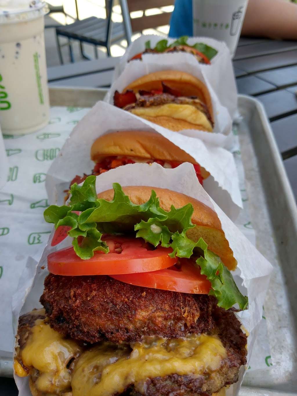 Shake Shack | 2655 Richmond Ave, Staten Island, NY 10314, USA | Phone: (929) 529-0513