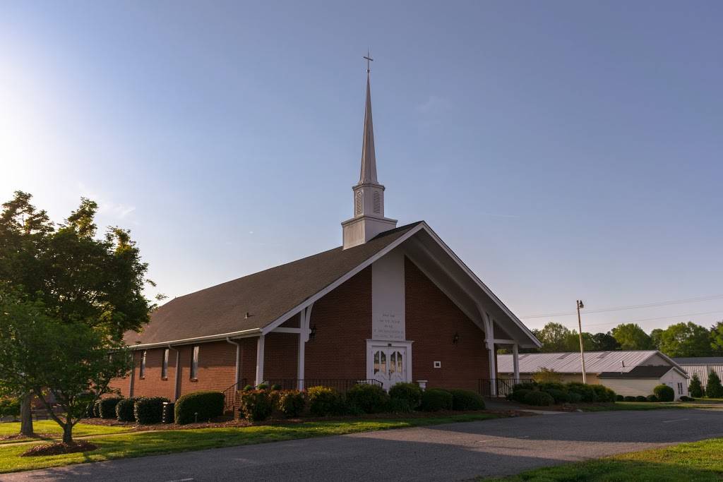 Immanuel Baptist Church | 1505 Lewisville Clemmons Rd, Clemmons, NC 27012, USA | Phone: (336) 766-4226