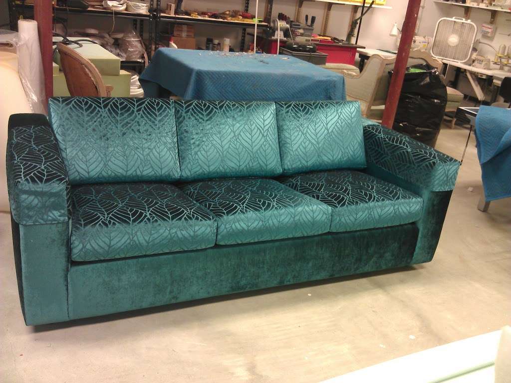 F&M Upholstery | 440 Schoolhouse Rd, Monroe Township, NJ 08831, USA | Phone: (732) 521-5657