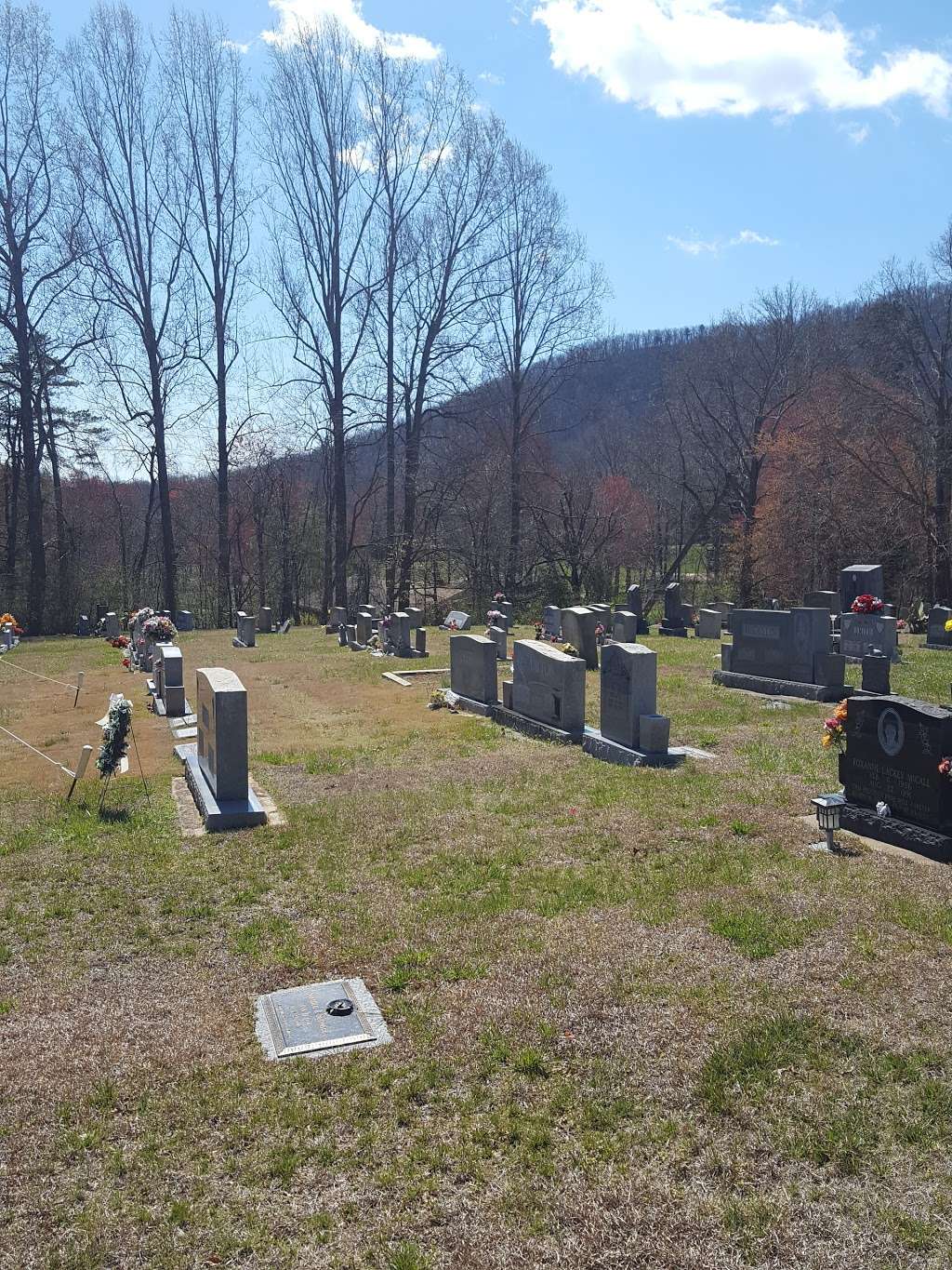 Mountain Grove Baptist Church Cemetery | 6189-6221 Mountain Grove Church Rd, Hickory, NC 28602, USA