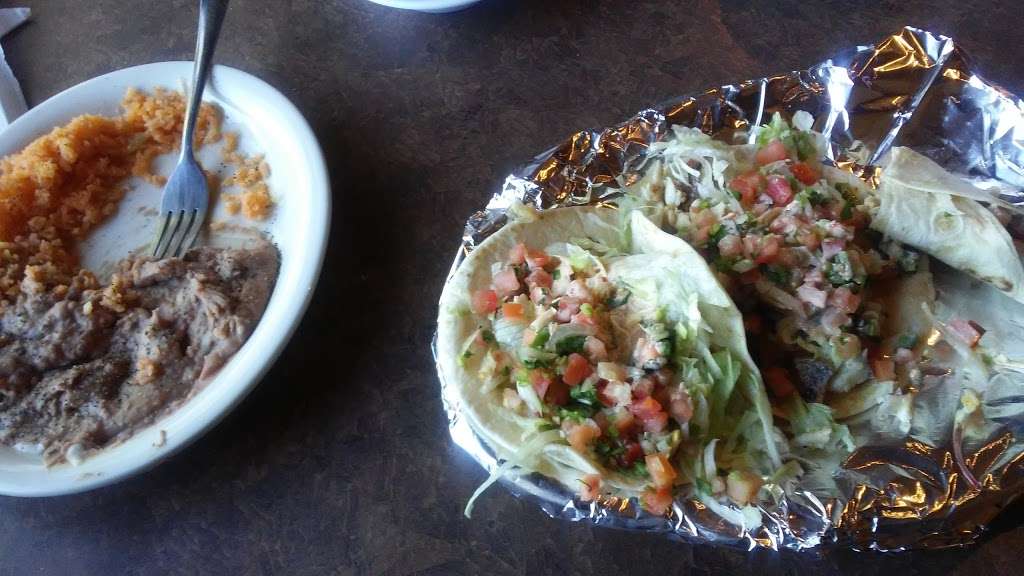 Los Tarascos | 706 York Rd, Kings Mountain, NC 28086, USA | Phone: (704) 734-1300