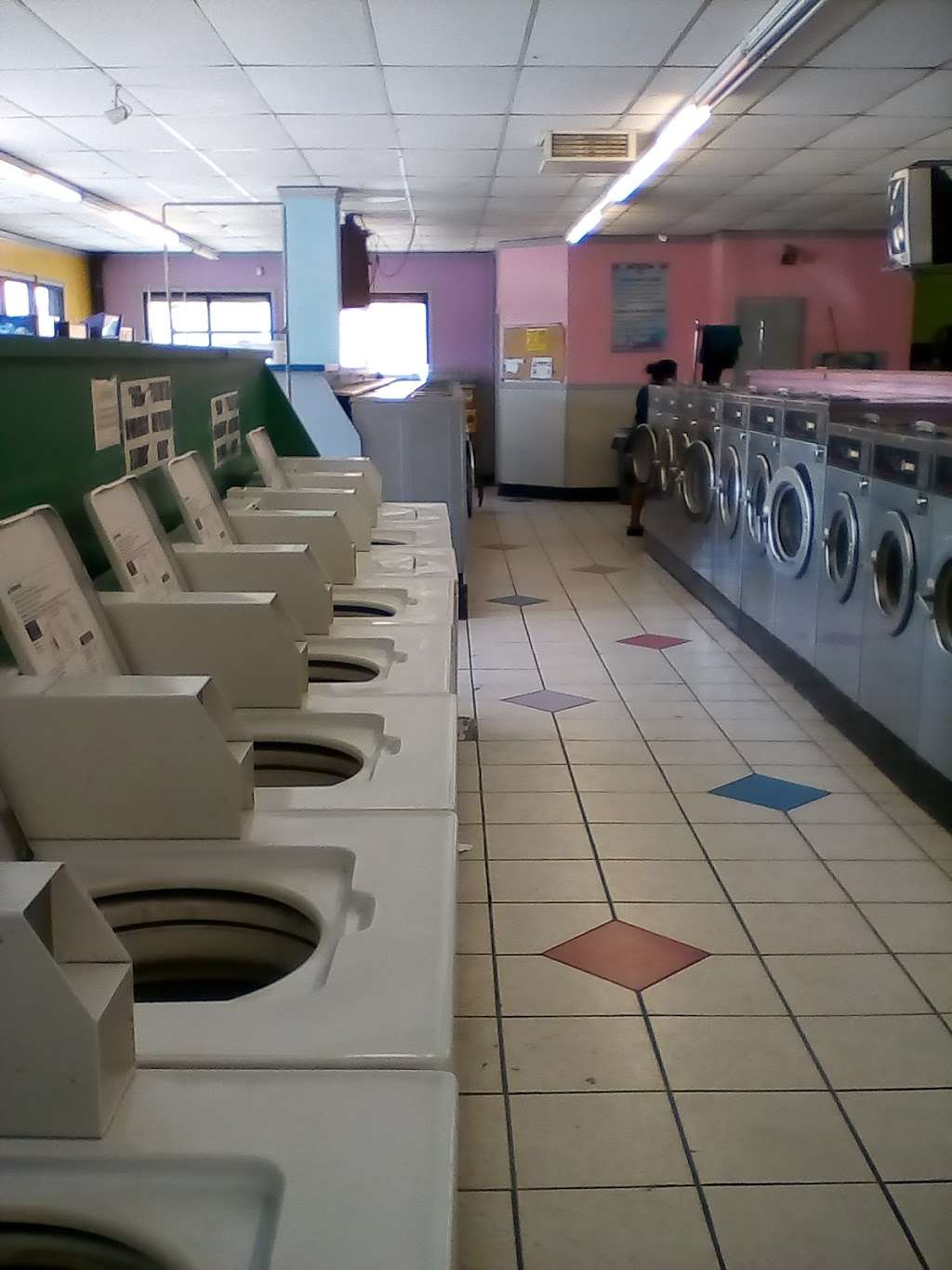 Bonita Laundry | 7900 S Vermont Ave, Los Angeles, CA 90044, USA