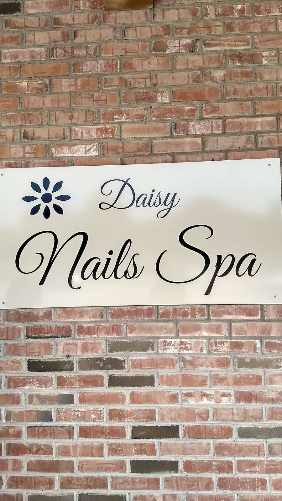 Daisy Nails Spa | 40 Ronald Reagan Blvd, Warwick, NY 10990, USA | Phone: (845) 324-8000