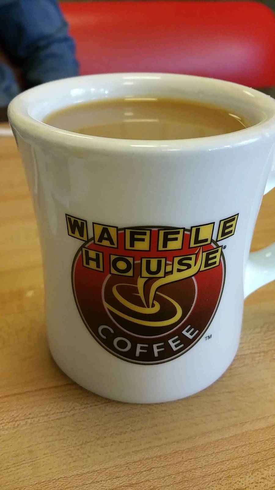 Waffle House | 2203 N Broadway, Lexington, KY 40505, USA | Phone: (859) 293-2990