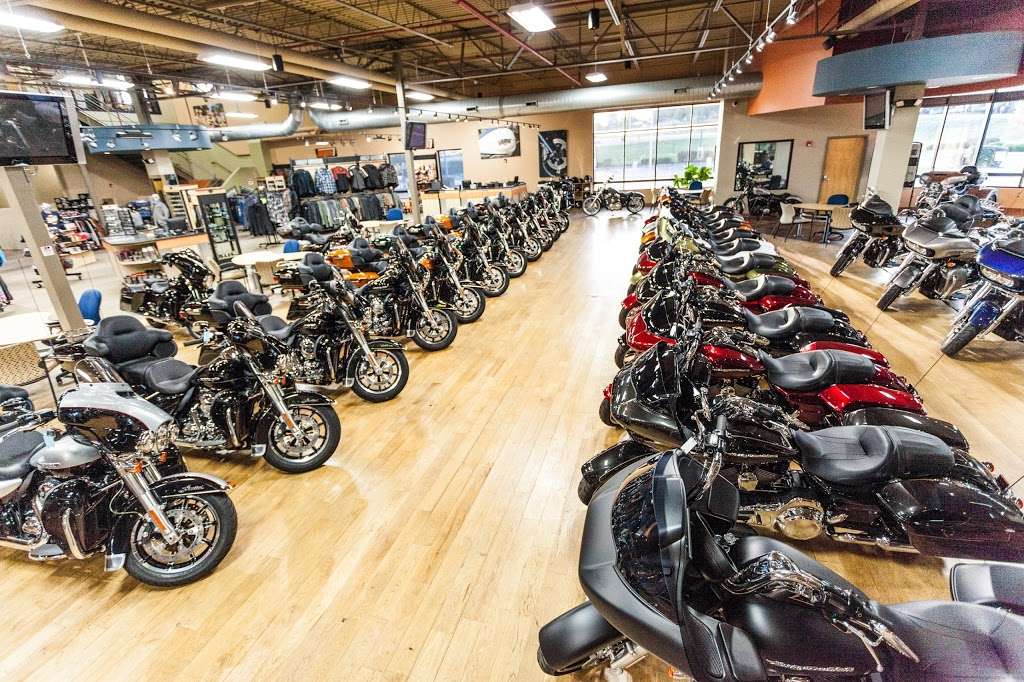 Gails Harley-Davidson | 5900 MO-150, Grandview, MO 64030 | Phone: (816) 966-2222