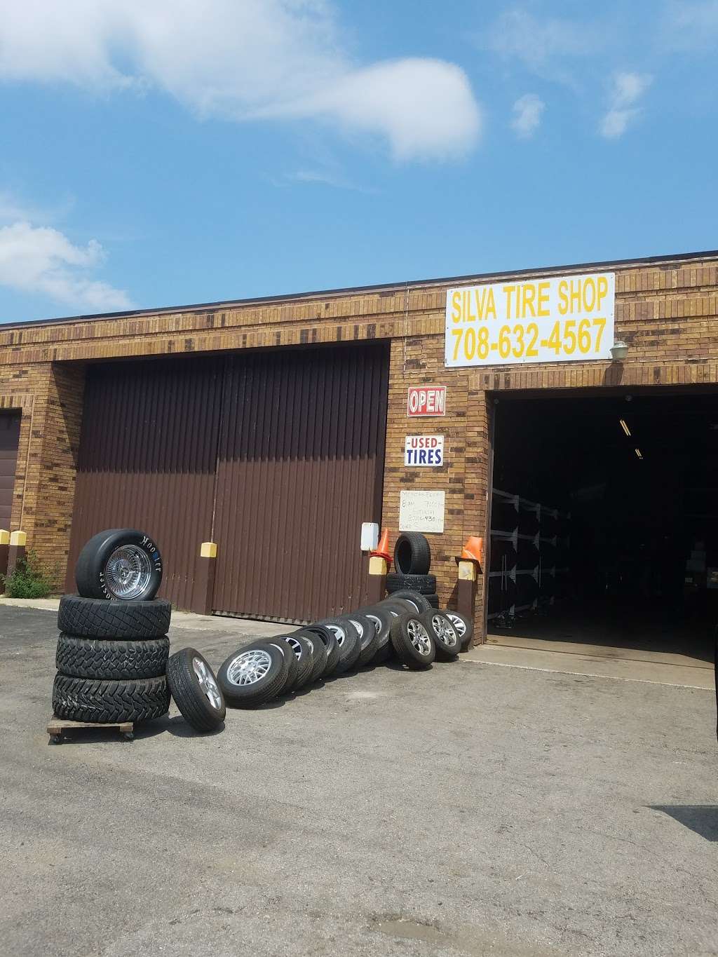 Silva tire shop | 500 Mannheim Rd #300, Hillside, IL 60162, USA | Phone: (708) 657-7170