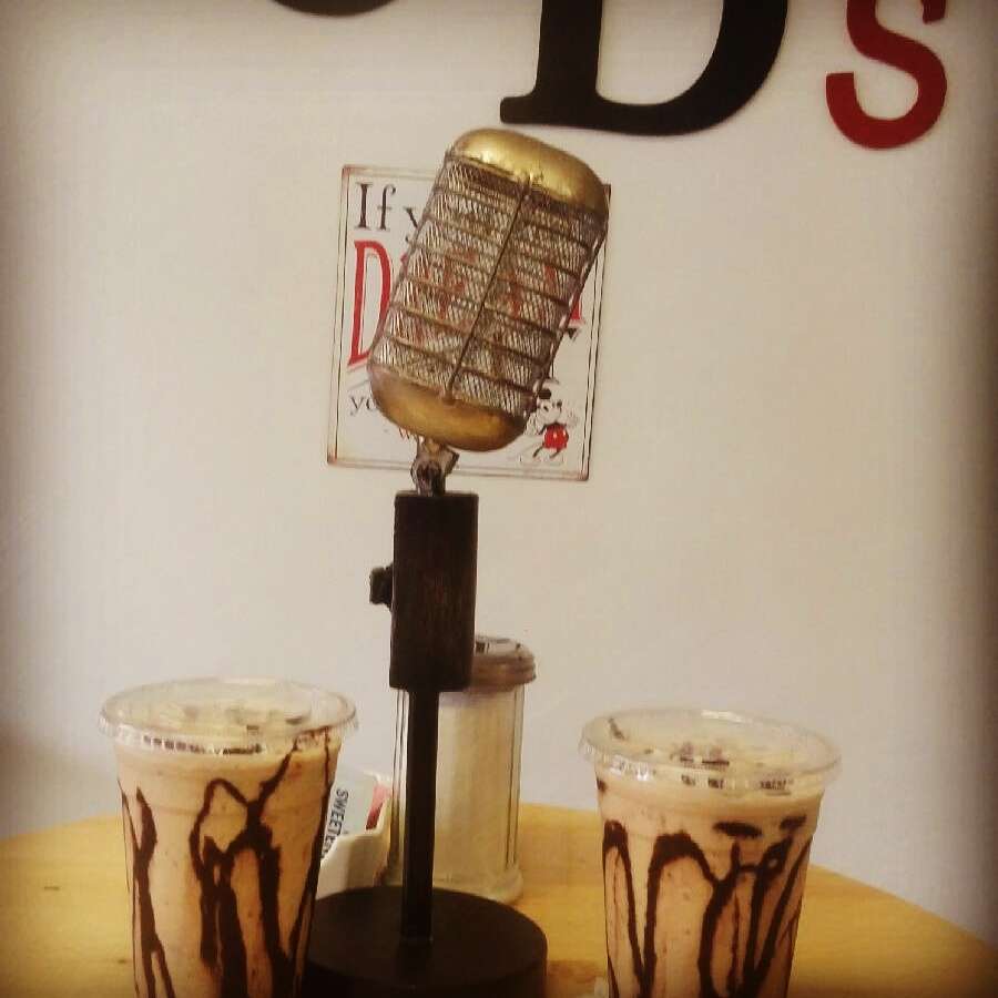 CDs Coffee and Barber Shop | 2953 Northwestern Turnpike, Winchester, VA 22602, USA | Phone: (540) 398-7482