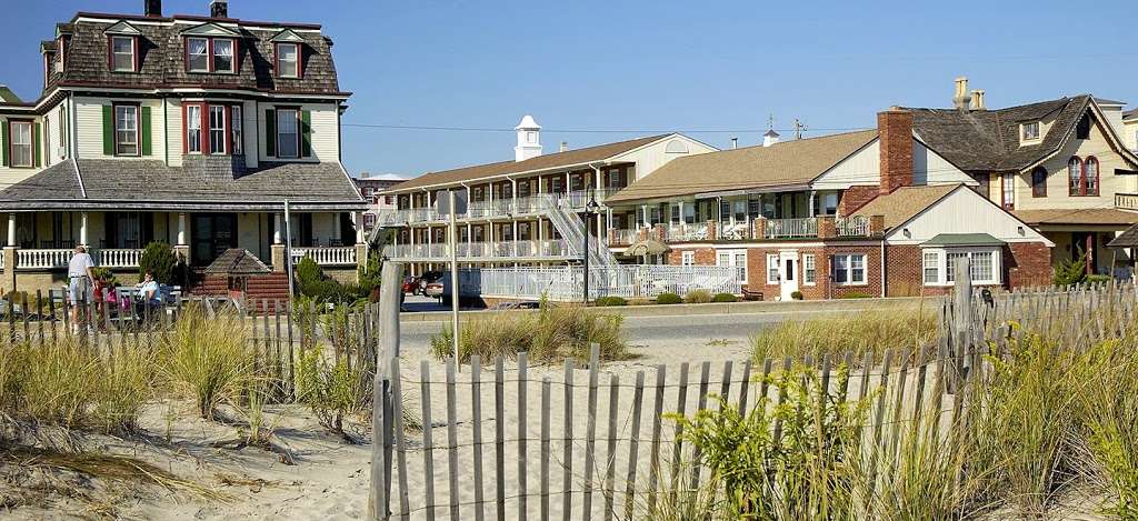 Stockton Inns | 809 Beach Ave, Cape May, NJ 08204 | Phone: (609) 884-4036