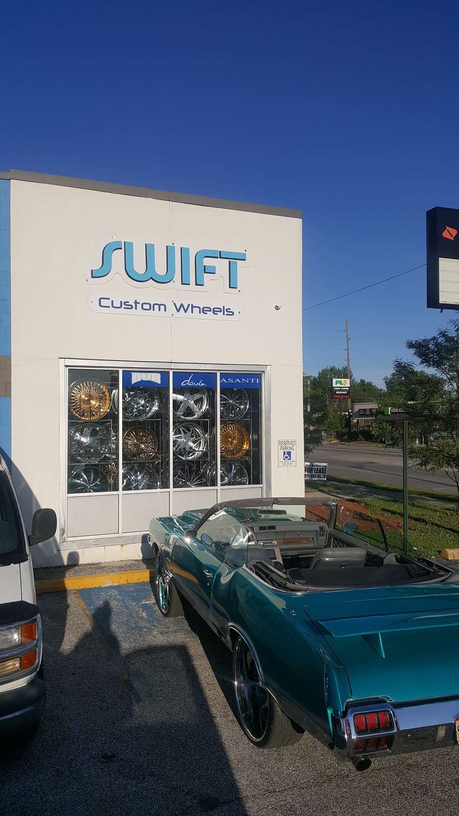 Swift Custom Wheels | 2302 E 38th St, Indianapolis, IN 46218, USA | Phone: (317) 500-4543