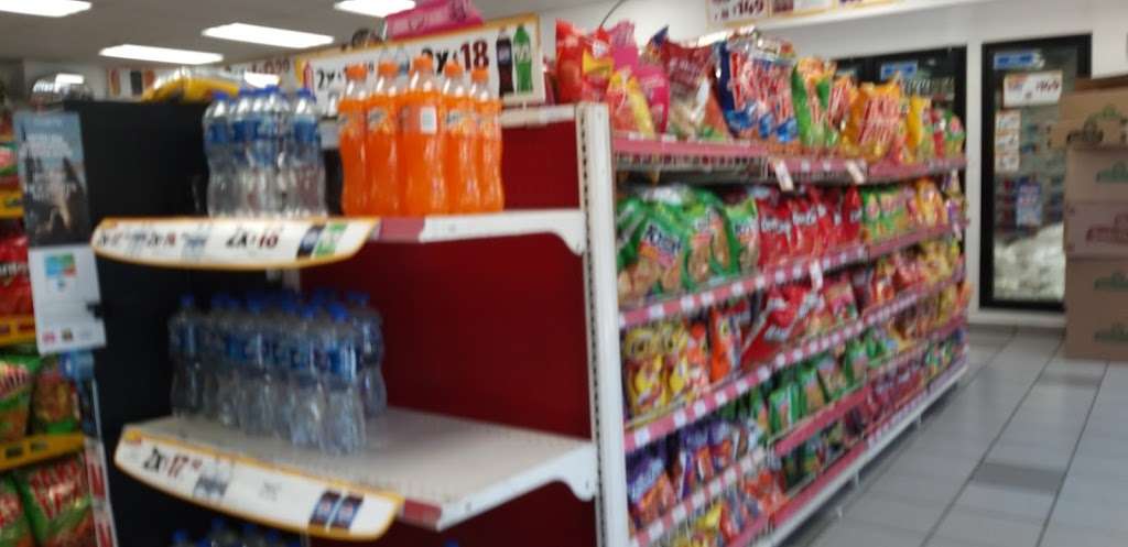 OXXO CECEÑA | Paseo Del Centenario, De Tijuana 9575, Zona Urbana Rio Tijuana, 22010 Tijuana, B.C., Mexico