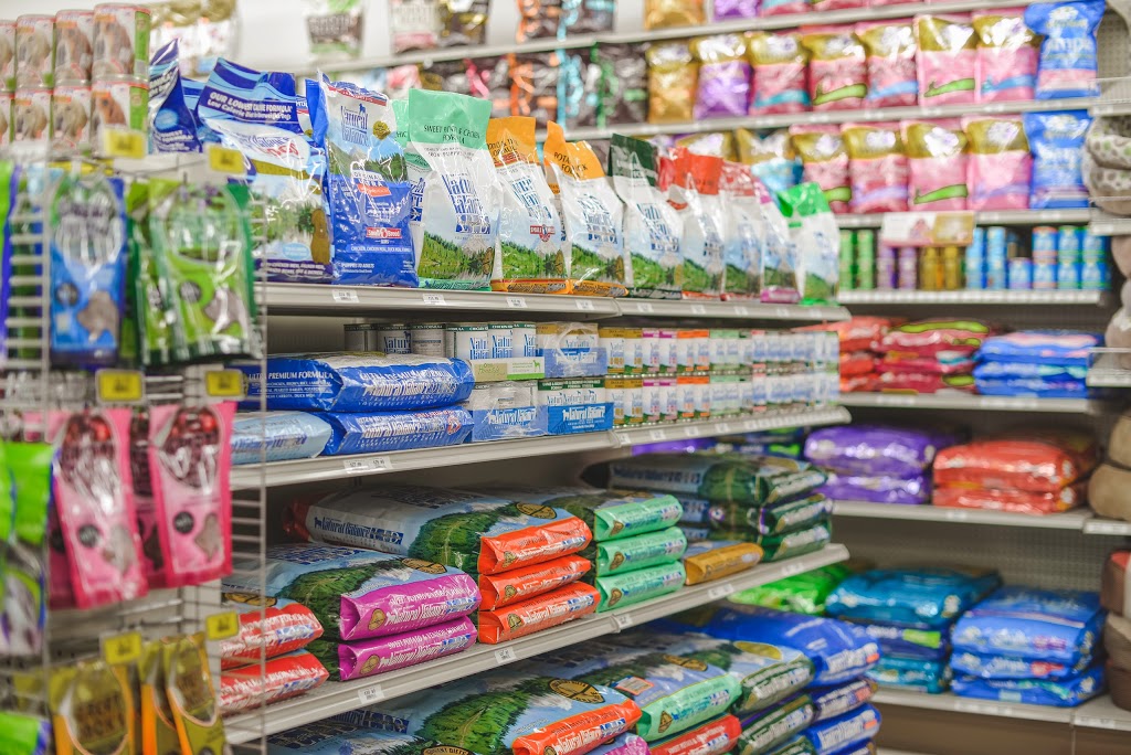 Specks Pet Supplies | 122 E McClarnon Dr, Greenfield, IN 46140, USA | Phone: (317) 467-1414