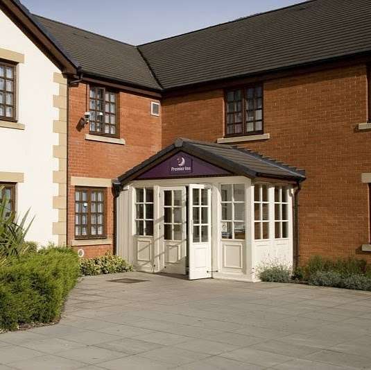 Premier Inn Waltham Abbey | Sewardstone Rd, Waltham Abbey EN9 3QF, UK | Phone: 0871 527 9122