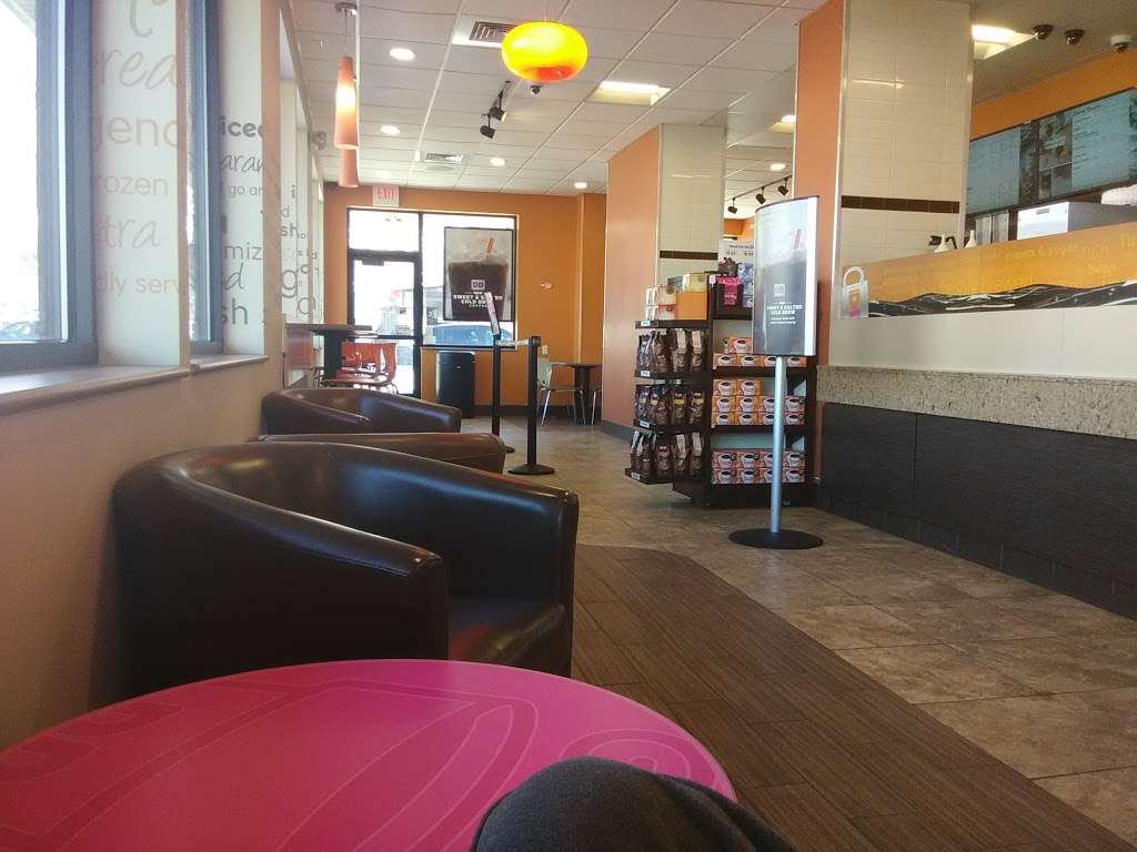 Dunkin Donuts | 555 Delaware Ave, Palmerton, PA 18071 | Phone: (610) 824-4000