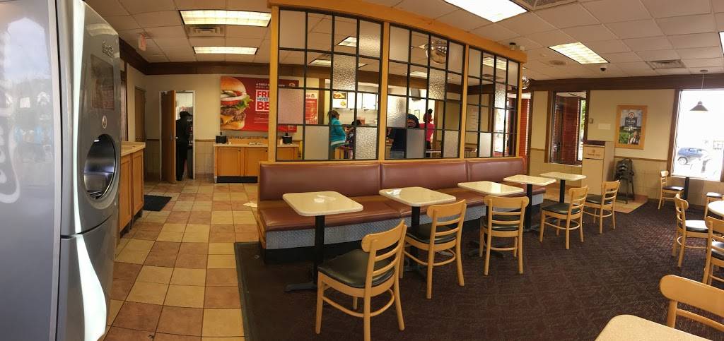 Wendys | 2725 W Capitol Dr, Milwaukee, WI 53216, USA | Phone: (414) 873-4835