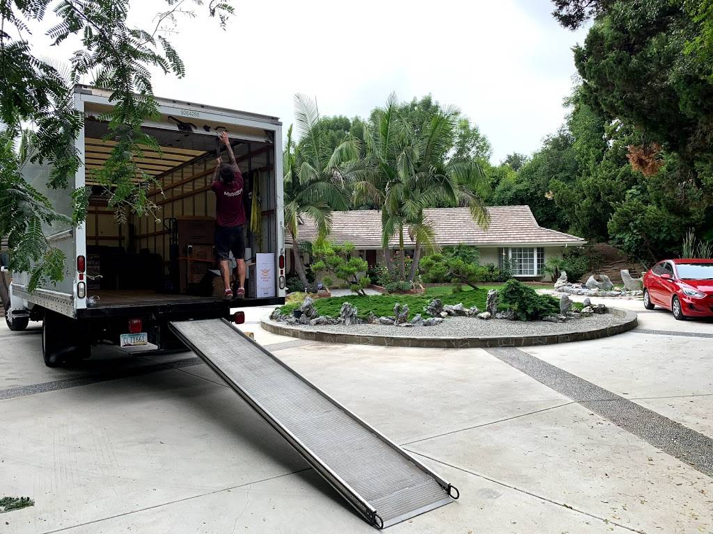 MuraWay Moving | 3694 Barham Blvd #F-306, Los Angeles, CA 90068, USA | Phone: (833) 687-2929