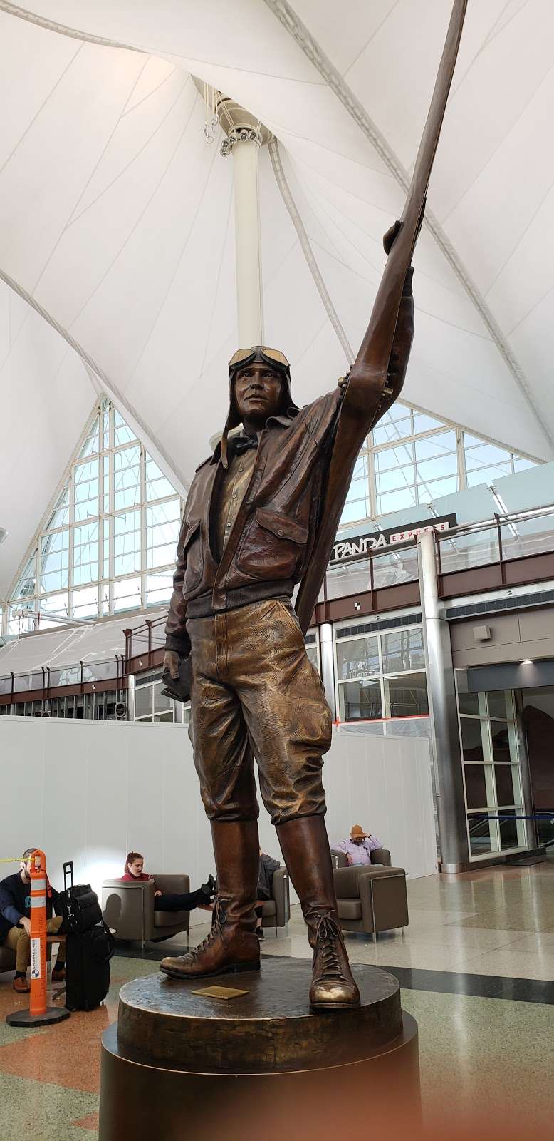 Denver International Airport B&C Concourse | Arrivals – Terminal W, Denver, CO 80249, USA | Phone: (303) 342-2000