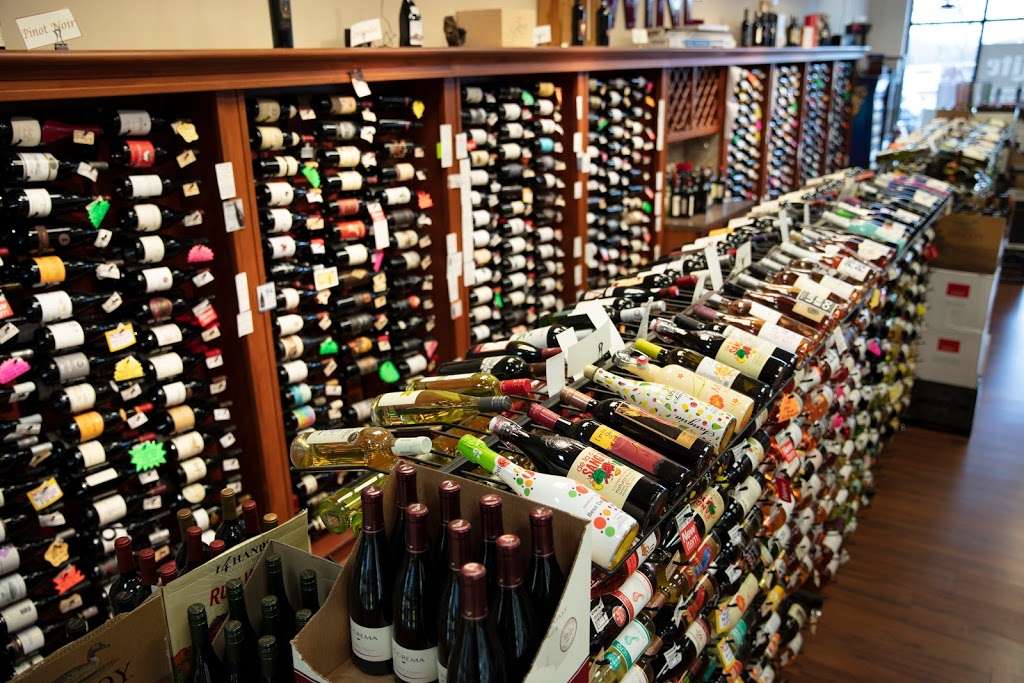 Extra Value Wines & Spirits | 3091 Hwy 20 Suite 107-108, Elgin, IL 60124, USA | Phone: (847) 841-7232