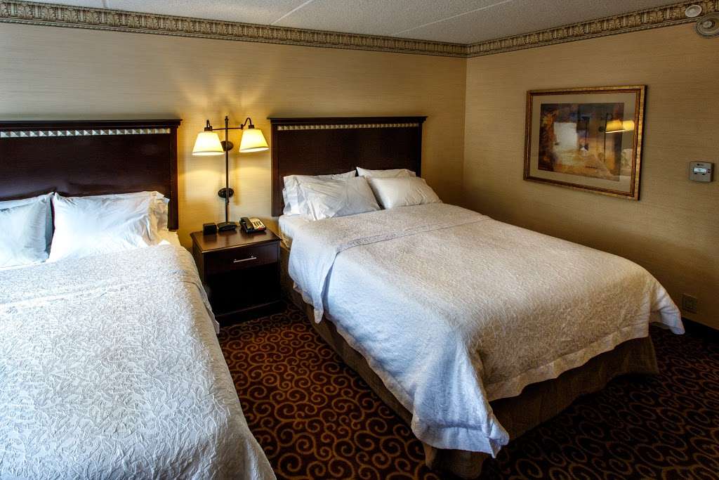Hampton Inn & Suites Staten Island | 1120 South Ave, Staten Island, NY 10314, USA | Phone: (718) 477-1600