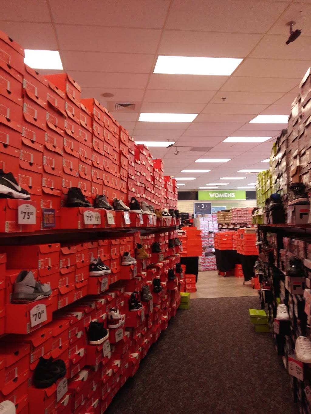 Shoe Carnival | 3503 Bamberger Ave, St. Louis, MO 63116, USA | Phone: (314) 664-1004