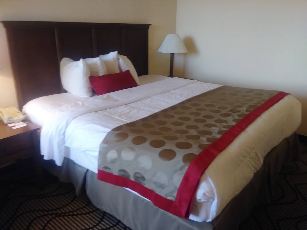 Ramada by Wyndham Birmingham Airport | 5216 Messer Airport Hwy, Birmingham, AL 35212, USA | Phone: (205) 719-1656