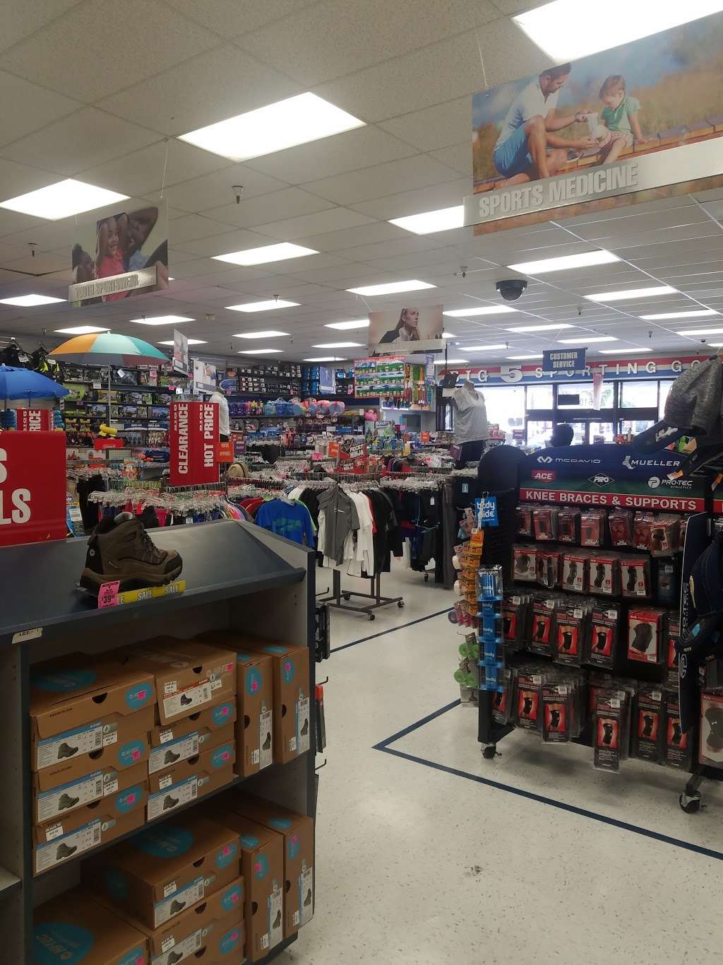 Big 5 Sporting Goods | 1610 W Whittier Blvd, La Habra, CA 90631, USA | Phone: (562) 694-5488