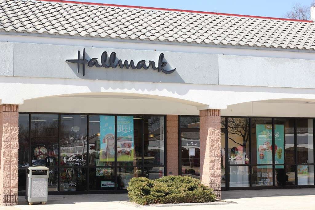 Ruths Hallmark Shop | 1500 Almonesson Rd Ste 11 The Court At Deptford I, Deptford Township, NJ 08096, USA | Phone: (856) 228-4949