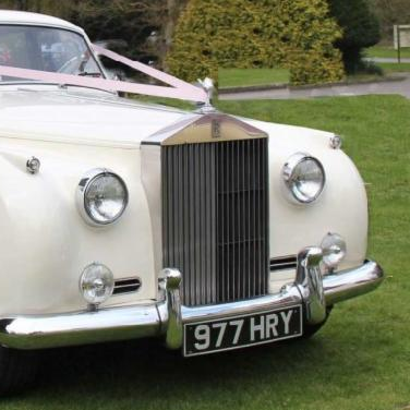 D, S, Wedding Cars | 23 Balcombe Gardens, Horley RH6 9BY, UK | Phone: 07977 071776