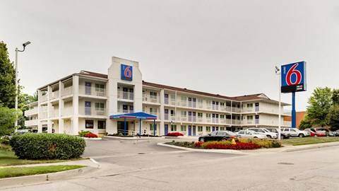 Motel 6 Linthicum Heights, MD - BWI Airport | 5179 Raynor Ave, Linthicum Heights, MD 21090, USA | Phone: (410) 636-9070