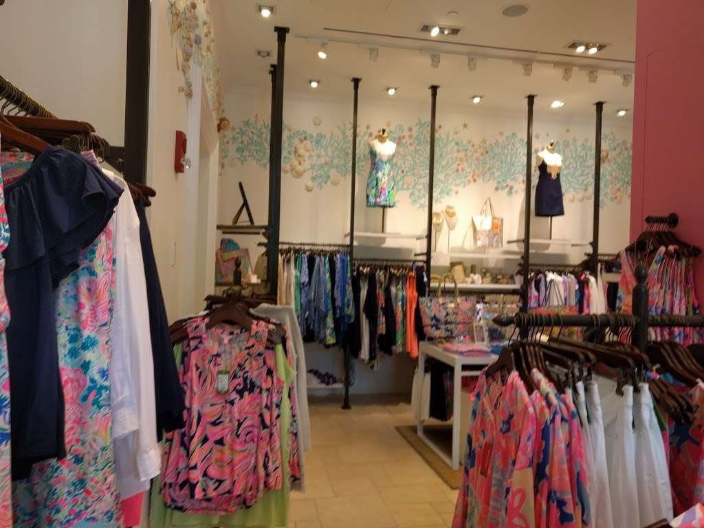 Lilly Pulitzer | 1 S County Rd, Palm Beach, FL 33480 | Phone: (561) 653-6360