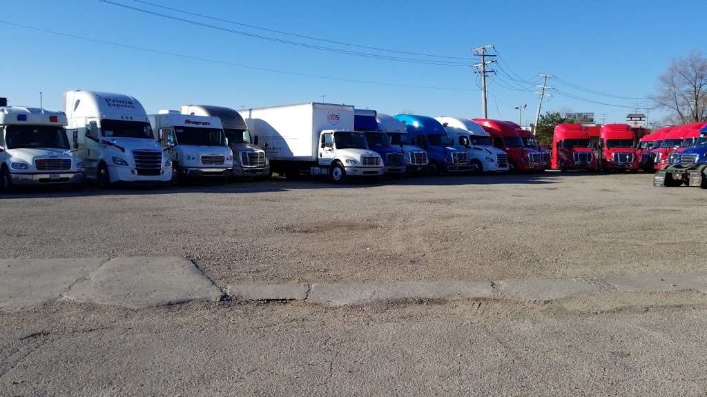 Northwest Freightliner | 2120 N Rand Rd, Palatine, IL 60074, USA | Phone: (847) 991-0900