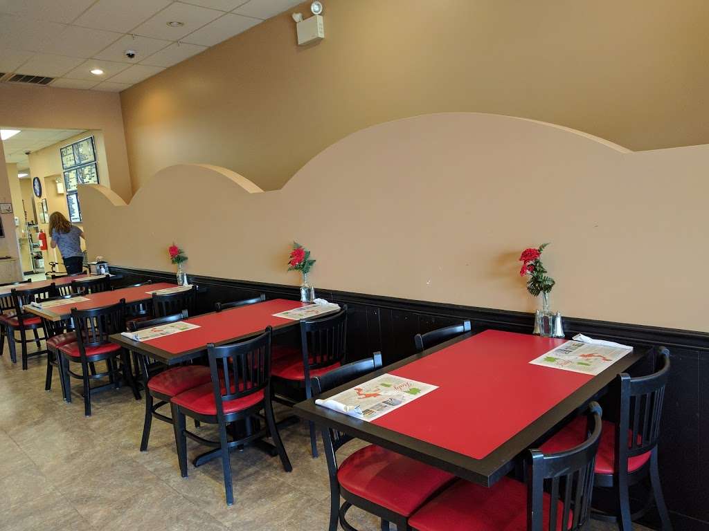 Pinos II Pizzeria & Restaurant | 822 Nazareth Pike, Nazareth, PA 18064 | Phone: (610) 614-0100