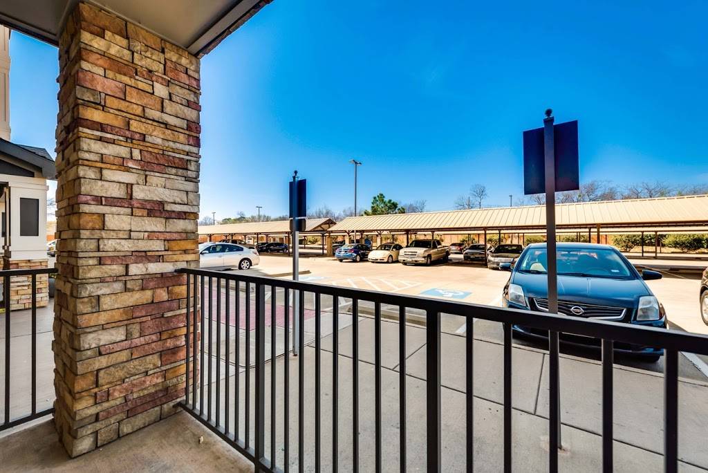 Maverick Place Apartments | 930 Benge Dr, Arlington, TX 76013, USA | Phone: (817) 983-7890