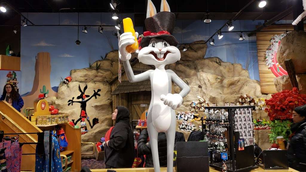 Looney Tunes Shoppe | Jackson, NJ 08527, USA