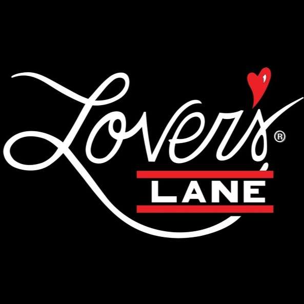 Lovers Lane | 472 Randall Rd, South Elgin, IL 60177, USA | Phone: (847) 622-6815