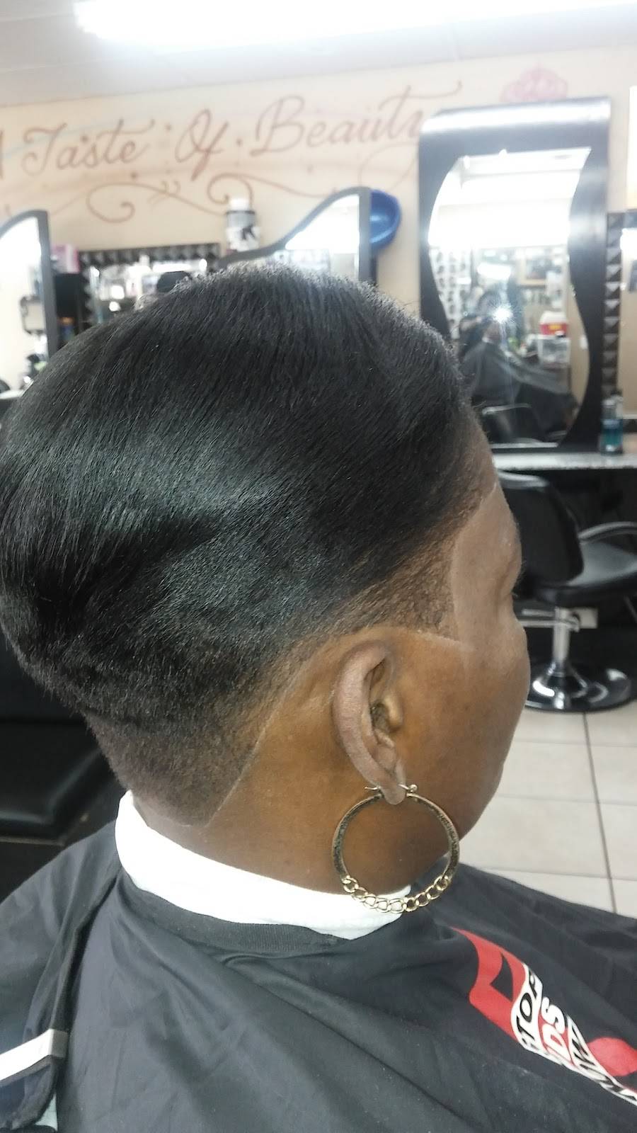 Nettwerk Barber and salon | 722 N Hastings St, Orlando, FL 32808, USA | Phone: (407) 535-7048