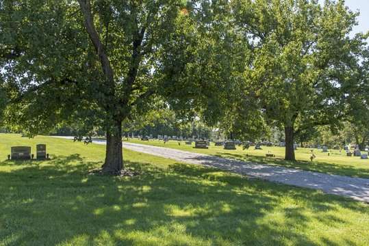 Barry Cemetery | 1327 NW Barry Rd, Kansas City, MO 64155 | Phone: (816) 452-8419